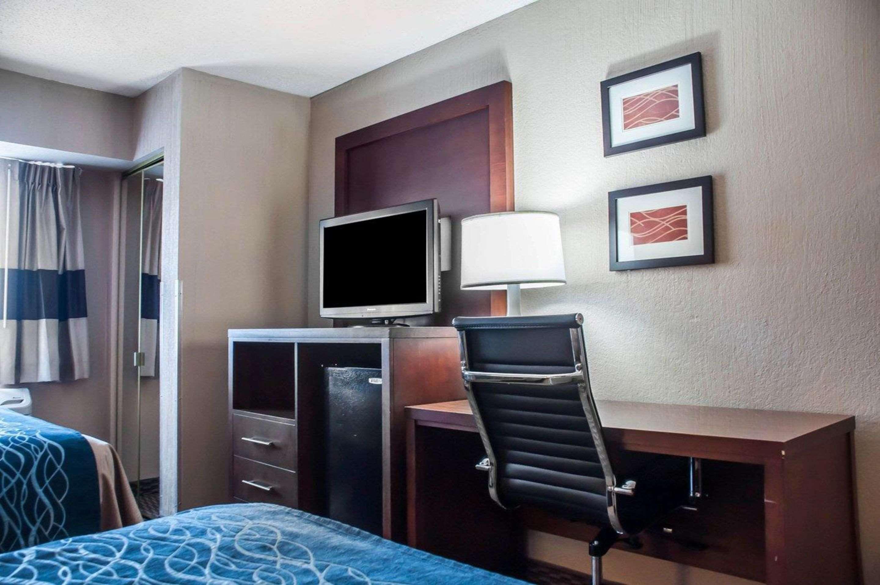 Comfort Inn University Амгерст Екстер'єр фото