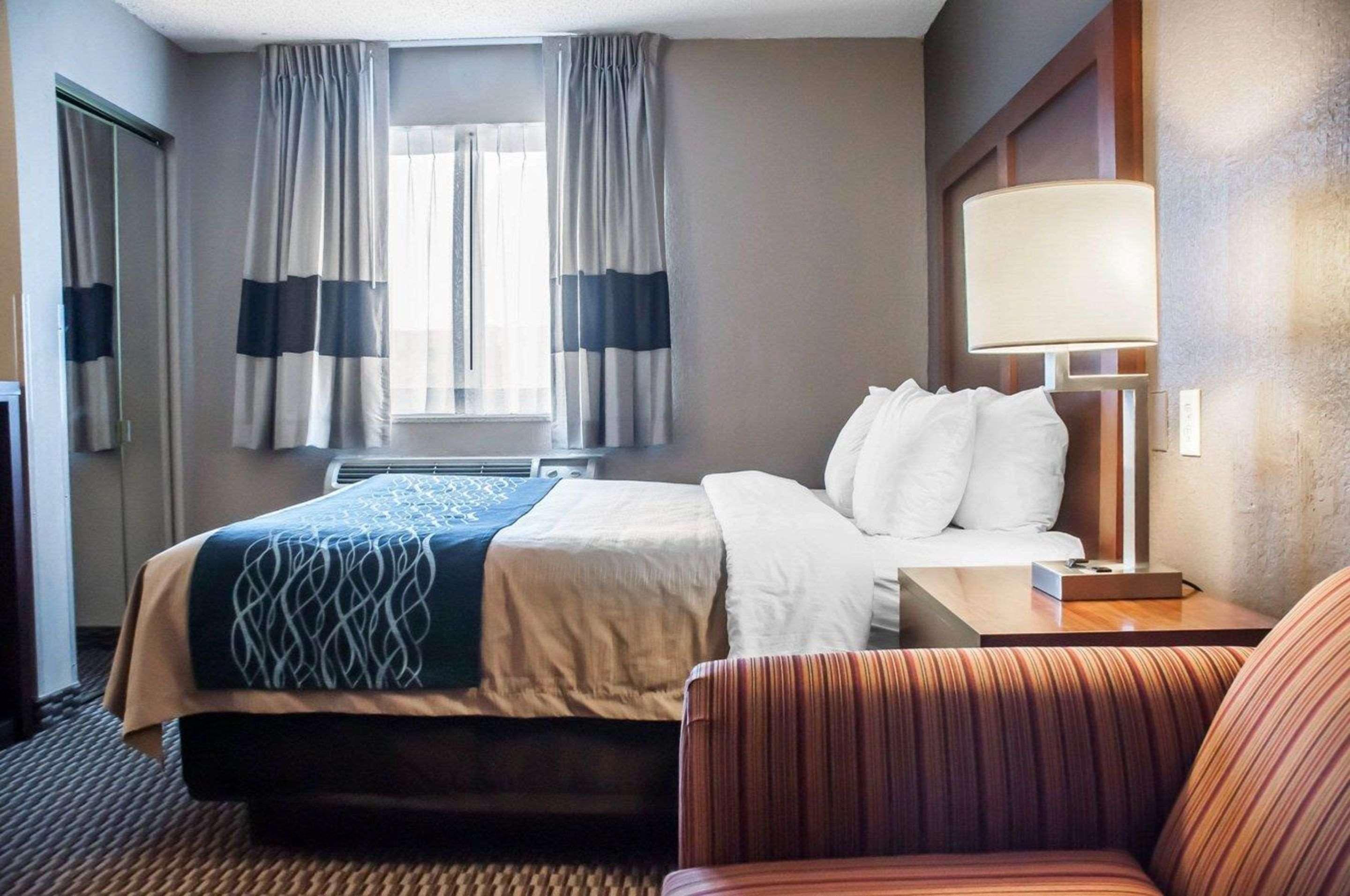 Comfort Inn University Амгерст Екстер'єр фото