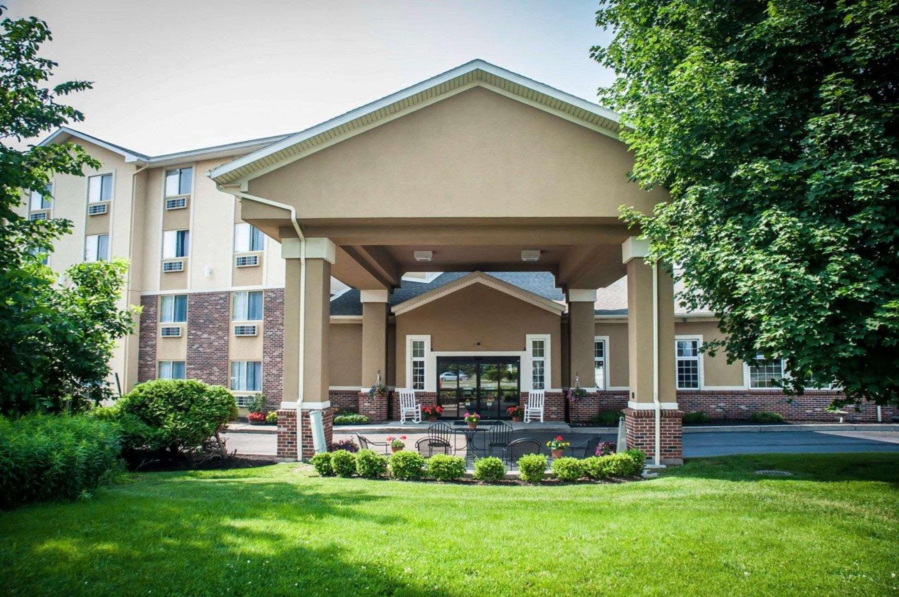 Comfort Inn University Амгерст Екстер'єр фото