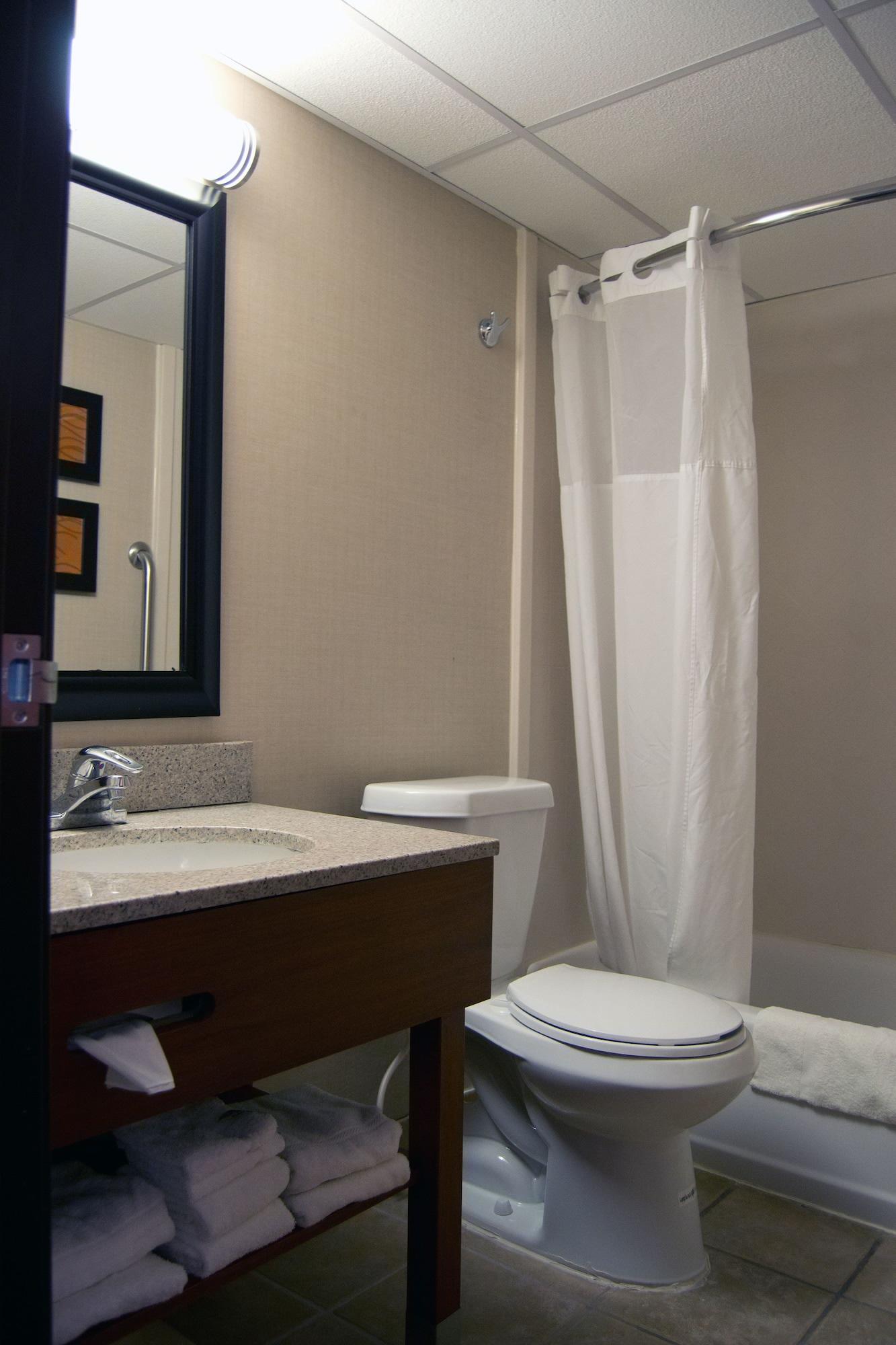 Comfort Inn University Амгерст Екстер'єр фото