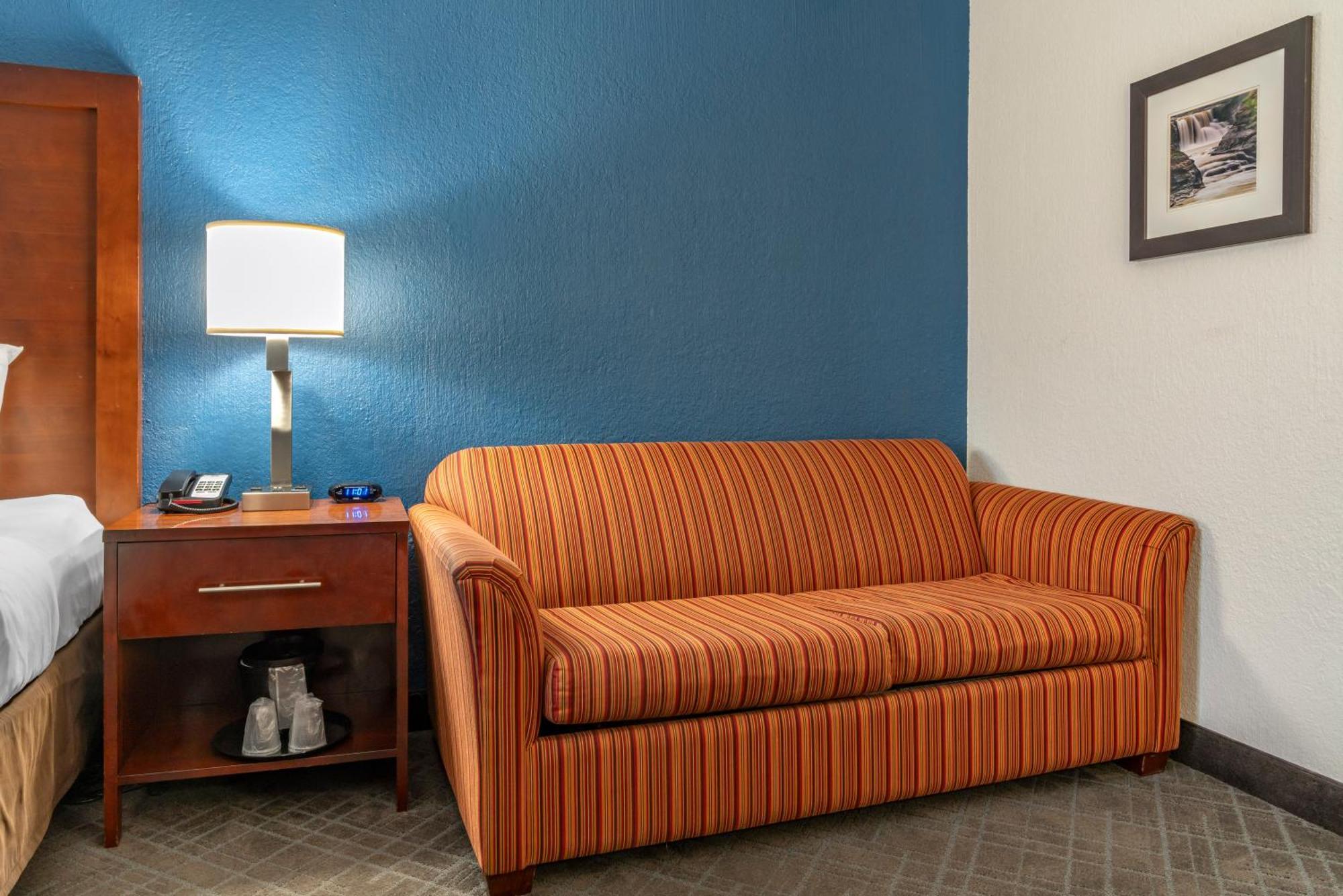 Comfort Inn University Амгерст Екстер'єр фото